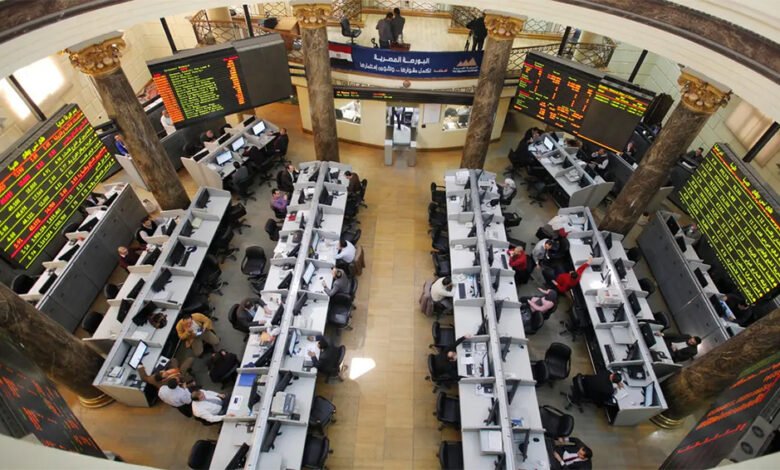 الأسهم-القيادية-تضغط-على-البورصة-وegx30-يتراجع-1.3% 