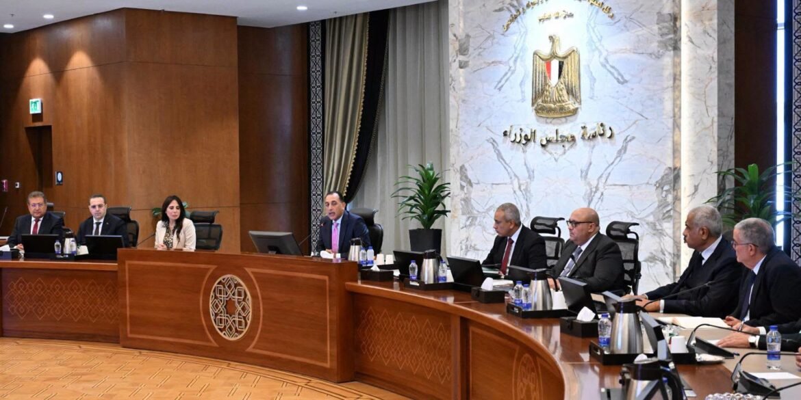 رئيس-الوزراء-يستكمل-مناقشة-مقترح-مشروع-قانون-لتنظيم-السوق-العقارية