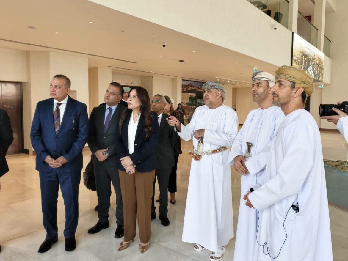 وزيرة-الإسكان-تتفقد-مشروعات-مطورين-مصريين-بمدينة-السلطان-هيثم-في-عمان