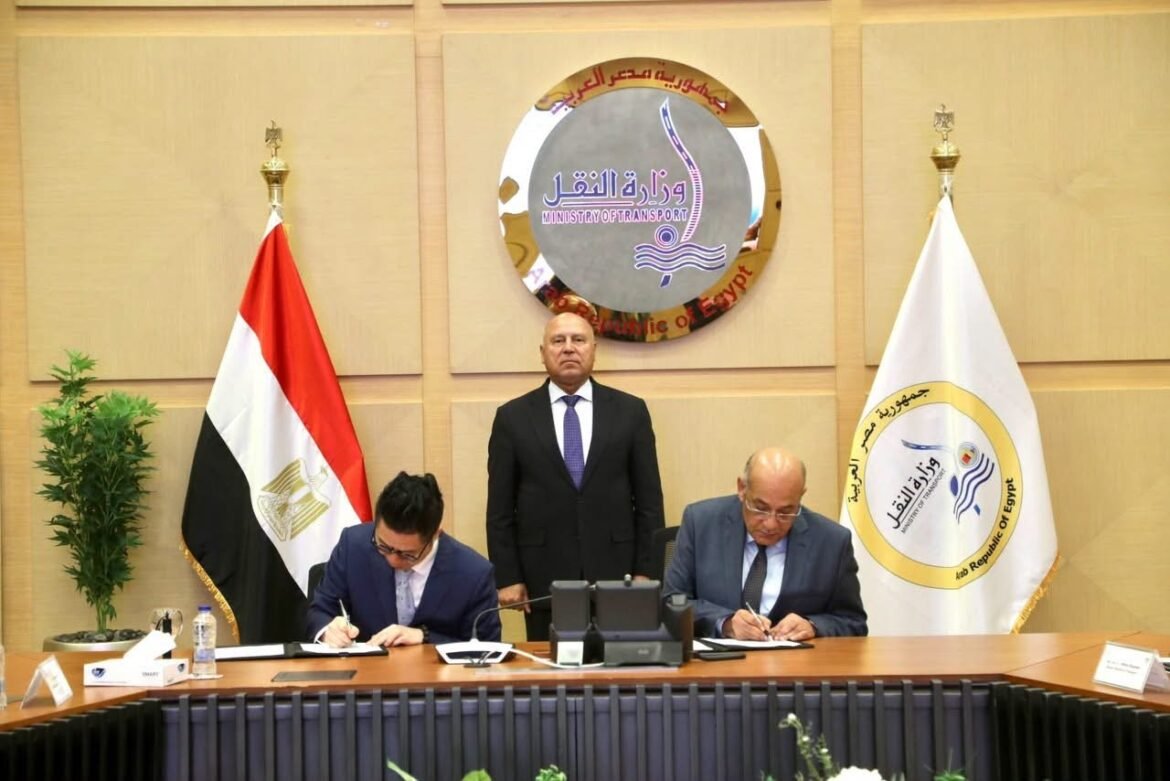 وزير-النقل-يشهد-توقيع-مذكرة-تفاهم-لإنشاء-محطة-الإسكندرية-للصب-الجاف-الغير-نظيف-بميناء-المكس