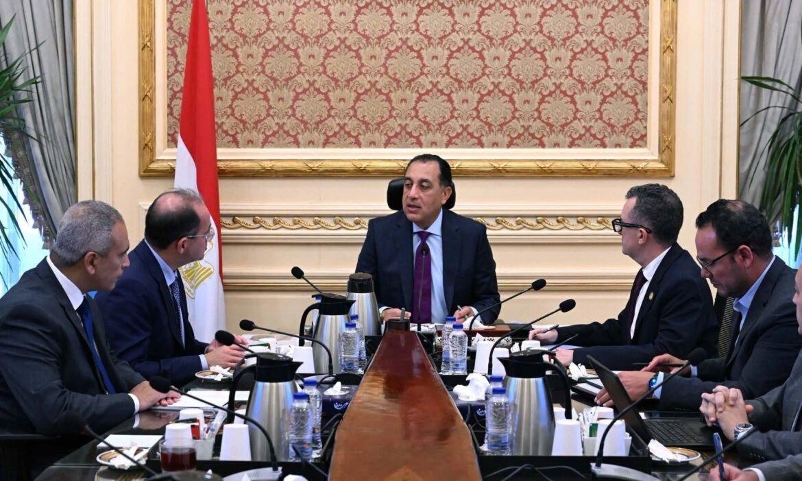 رئيس-الوزراء-يستعرض-محاور-الشق-الاقتصادي-لجلسات-“منتدى-مصر-2026”