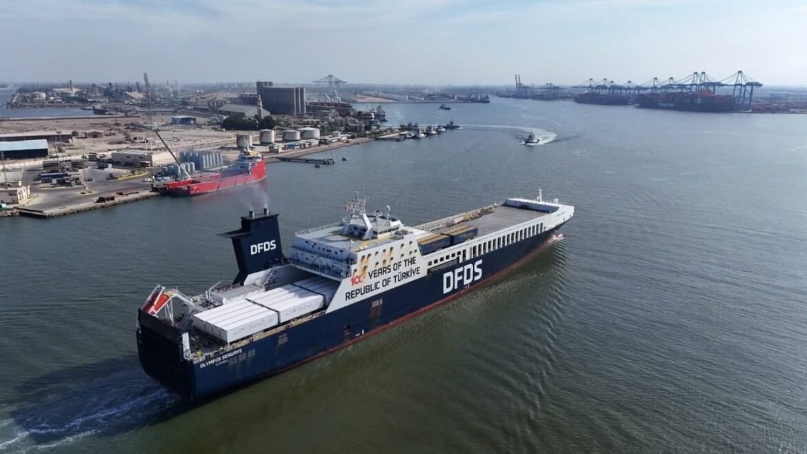 ميناء-دمياط-:-غادرت-السفينة-«gallipoli-seaways»-التابعة-للخط-الملاحي-«-roro-»